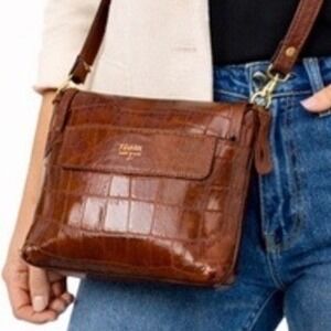 Fossil Timeless leather everyday crossbody with a vintage-inspired croc texture